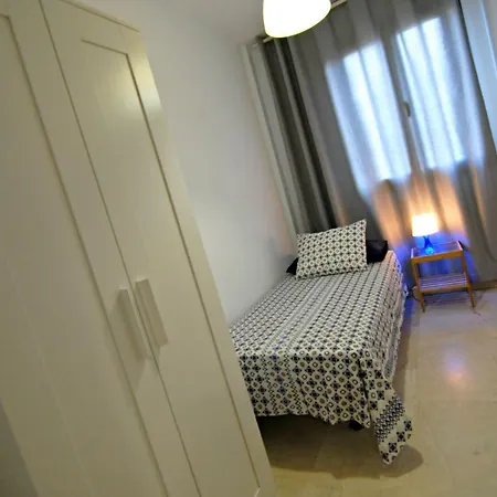 San Fernando Shared By Pride Properties Gc 게스트하우스 *